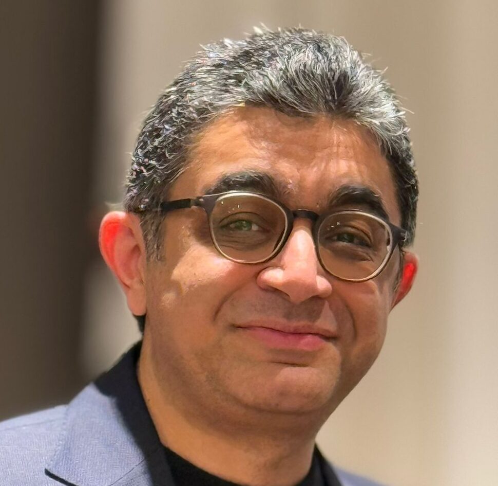 Dr Kaveh Yaghmaei
